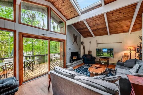 Lakeside on Lake Naomi | Pocono Pines, PA